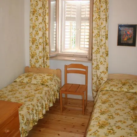 Family Desin Daire *